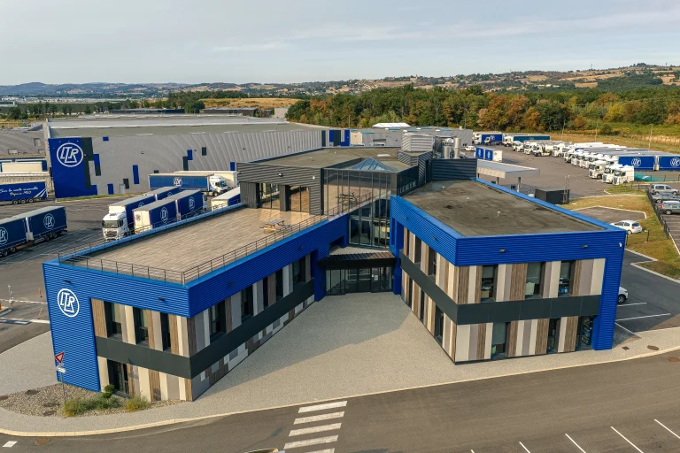 Réalisation nouveau site transports LTR Vialon à Andréziuex Bouthéon